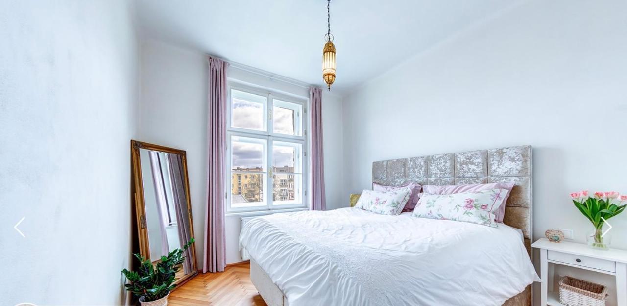 City Center Apartment Hradec Králové Екстериор снимка