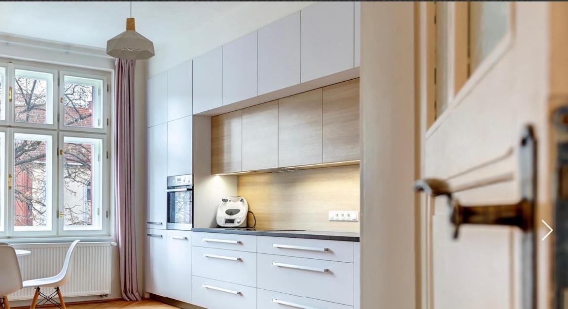 City Center Apartment Hradec Králové Екстериор снимка